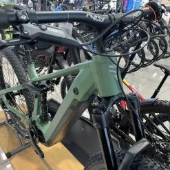 Berria Bikes BERRIA Mako Hybrid HP 6 VTTAE 720WH Green Jungle/grey Keronite 2023 -Vélos électriques Soldes Magasin berria mako hybrid hp 6 vttae 720wh green junglegrey keronite 2023 7