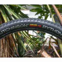 HUTCHINSON Python 2 Pneu Souple Hardskin Tubeless Ready - 26 X 2,25 Pouces 7 HUTCHINSON Python 2 Pneu Souple Hardskin Tubeless Ready - 26 X 2,25 Pouces -Vélos électriques Soldes Magasin hutchinson python 2 pneu souple hardskin tubeless ready 26 x 225 pouces 2