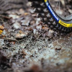 MICHELIN DH Mud Magi-X Pneu Rigide - 27,5 X 2,4 Pouces -Vélos électriques Soldes Magasin michelin dh mud magi x pneu rigide 275 x 2 pouces 5