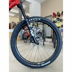 MONDRAKER Foxy R VTT All-Mountain Deep Purple / Flame Red 2022 15 MONDRAKER Foxy R VTT All-Mountain Deep Purple / Flame Red 2022 -Vélos électriques Soldes Magasin mondraker foxy r vtt all mountain deep purple flame red 2022 6